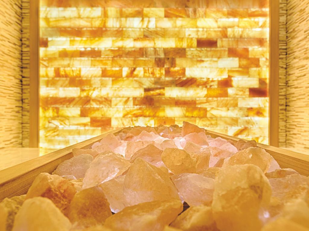 Premier Palace Spa Hotel Bukarest Kültér fotó Salt cave